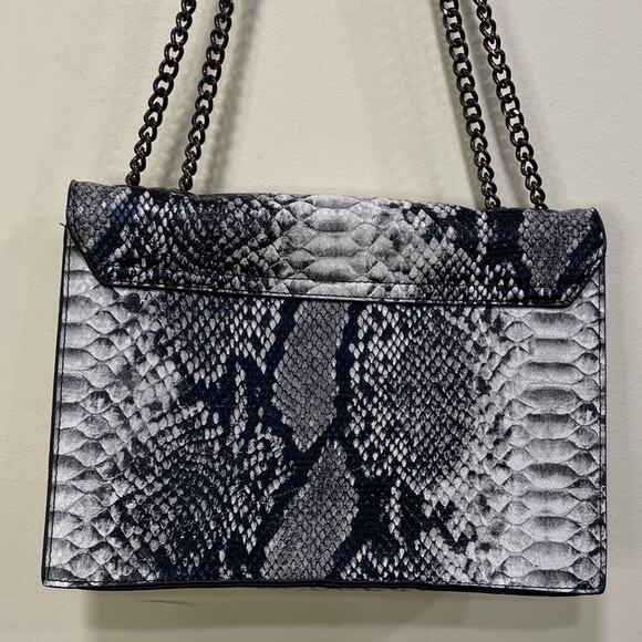 Gray Vegan Leather Snake Print Badgley Mischa Small Shoulder Purse Chain Rivet - Picture 12 of 14